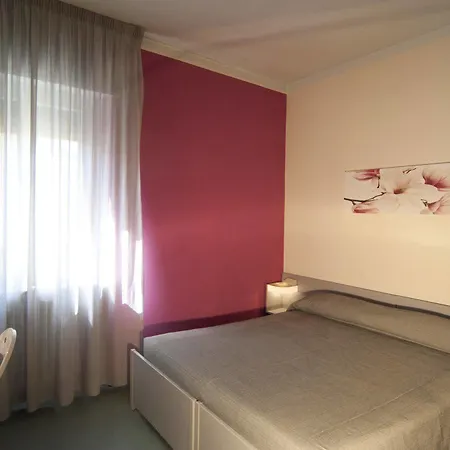Otel Vittoria 2*